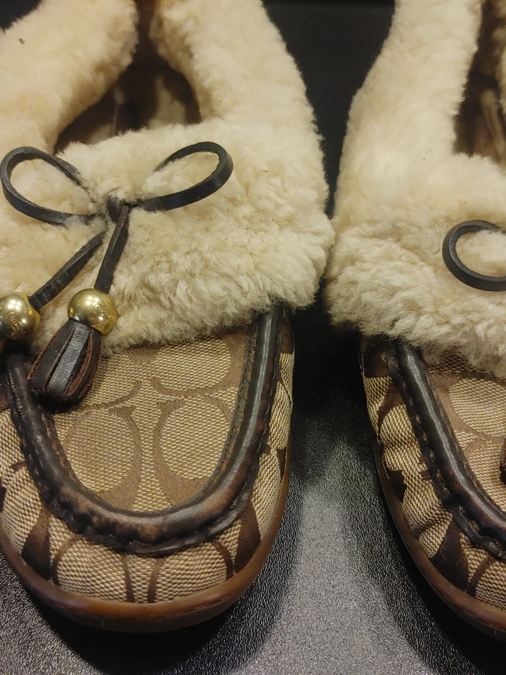 Coach Cream Shearling Lined Slide/Slipper Women's Size 10 - Picture 1 of 6